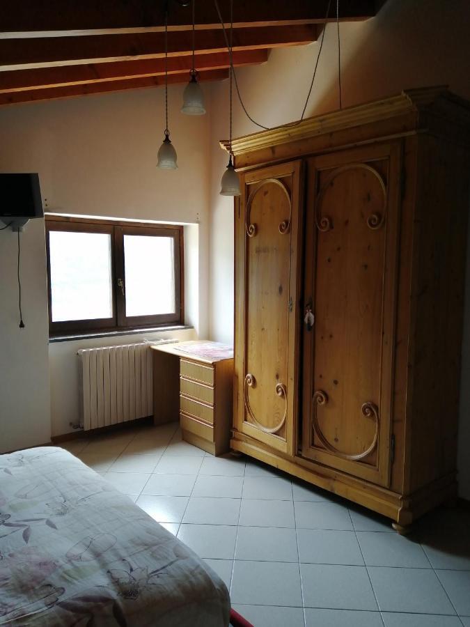Casa Vacanze La Ca Del Cunfec Sondrio Exterior foto
