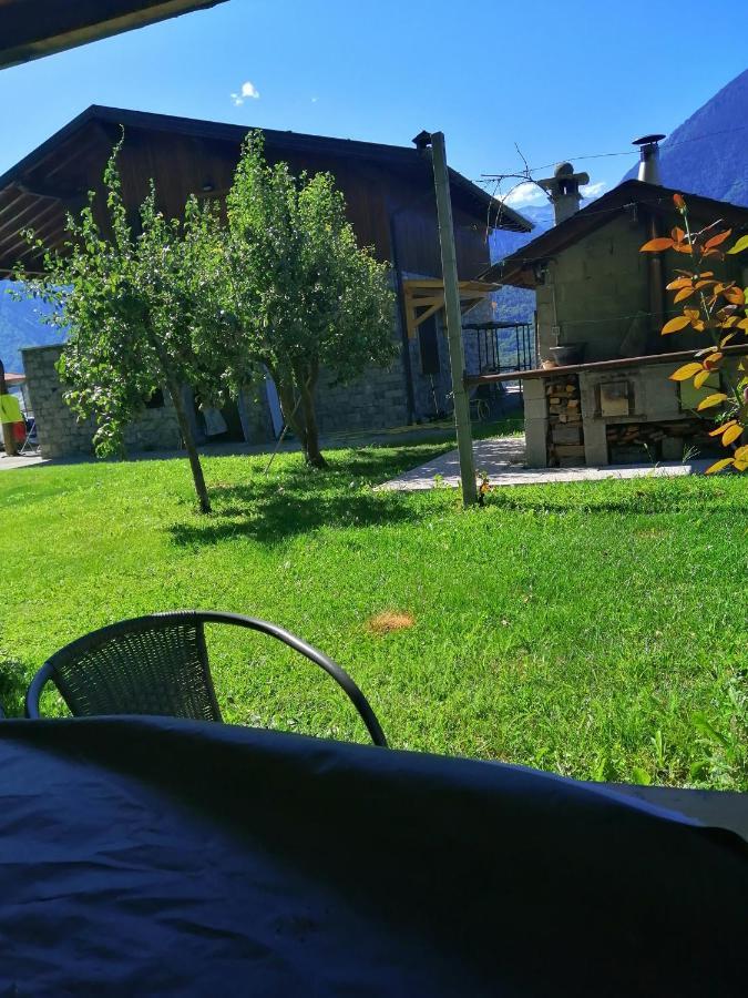 Casa Vacanze La Ca Del Cunfec Sondrio Exterior foto